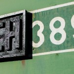 Gussschild trifft Farbe